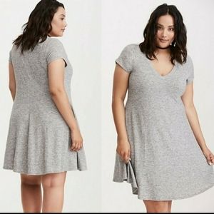 Torrid V Neck Short Sleeve Dress